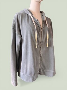 Avocado Light Green Hoodie Size Medium